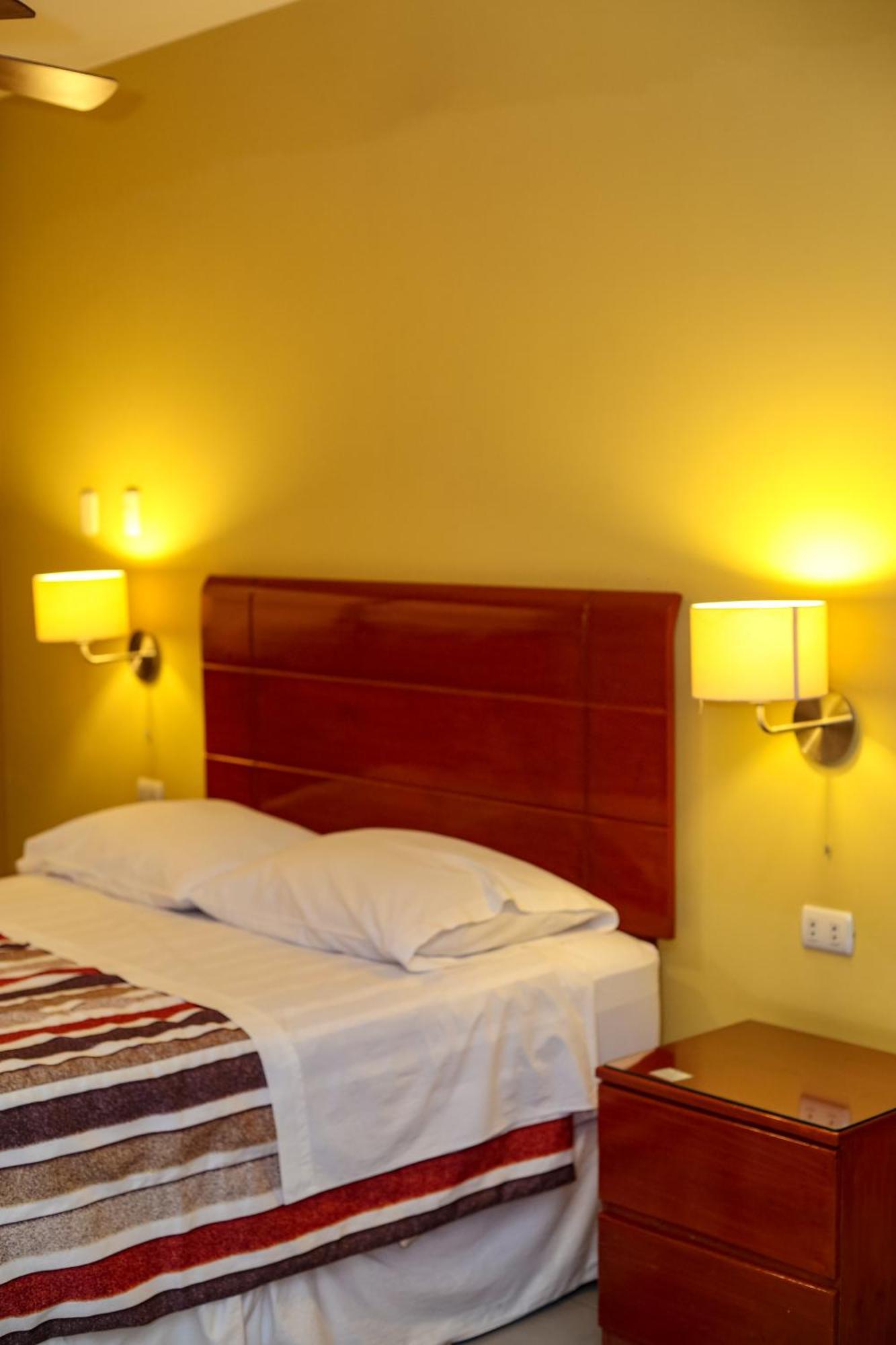Apart Hotel El Canaveral Chincha Alta Extérieur photo